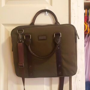 Kenneth Cole crossbody bag EUC